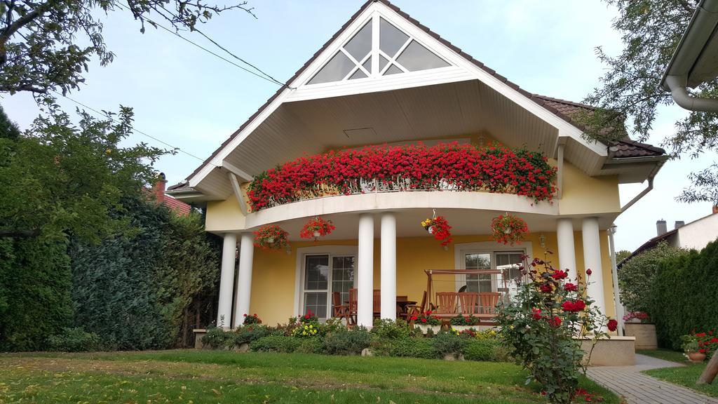 Ferienwohnung Tuenderlak Vendeghaz Balatonfüred Exterior foto