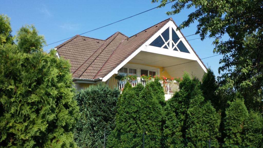 Ferienwohnung Tuenderlak Vendeghaz Balatonfüred Exterior foto