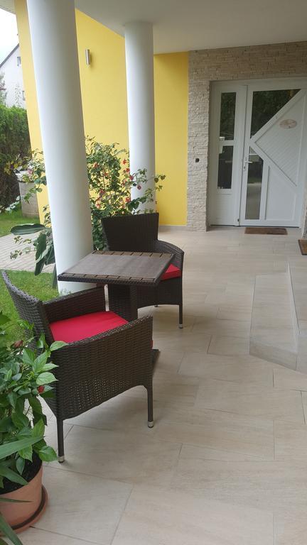 Ferienwohnung Tuenderlak Vendeghaz Balatonfüred Exterior foto