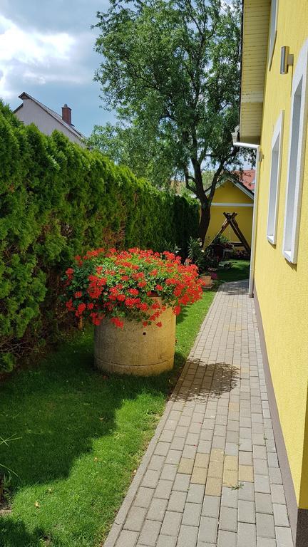 Ferienwohnung Tuenderlak Vendeghaz Balatonfüred Exterior foto